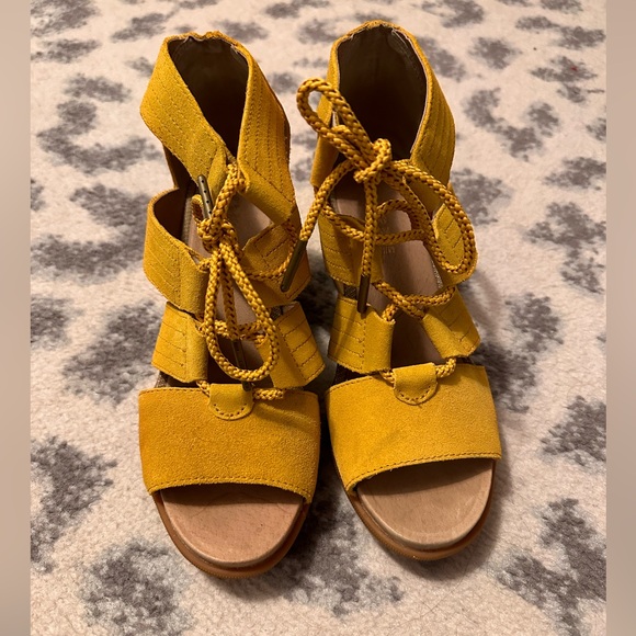 Sorel Joanie II Lace Up Sandal Wedge - Picture 3 of 8